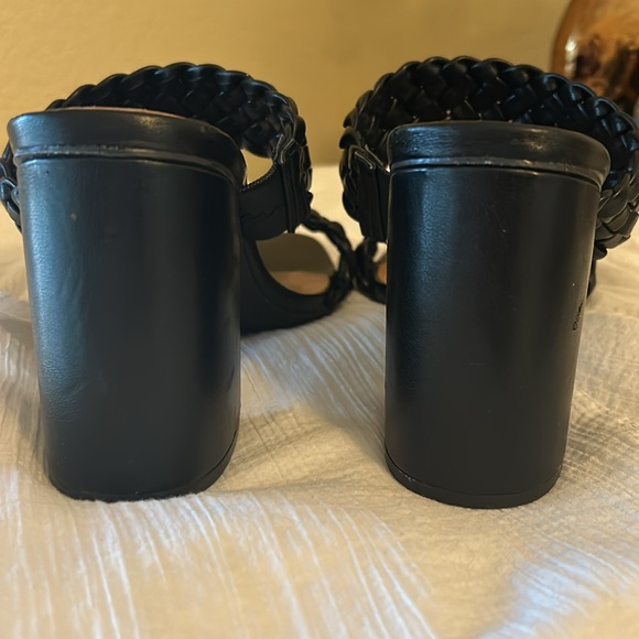 Black 4 inch sandal heels size 11 - Picture 4 of 8